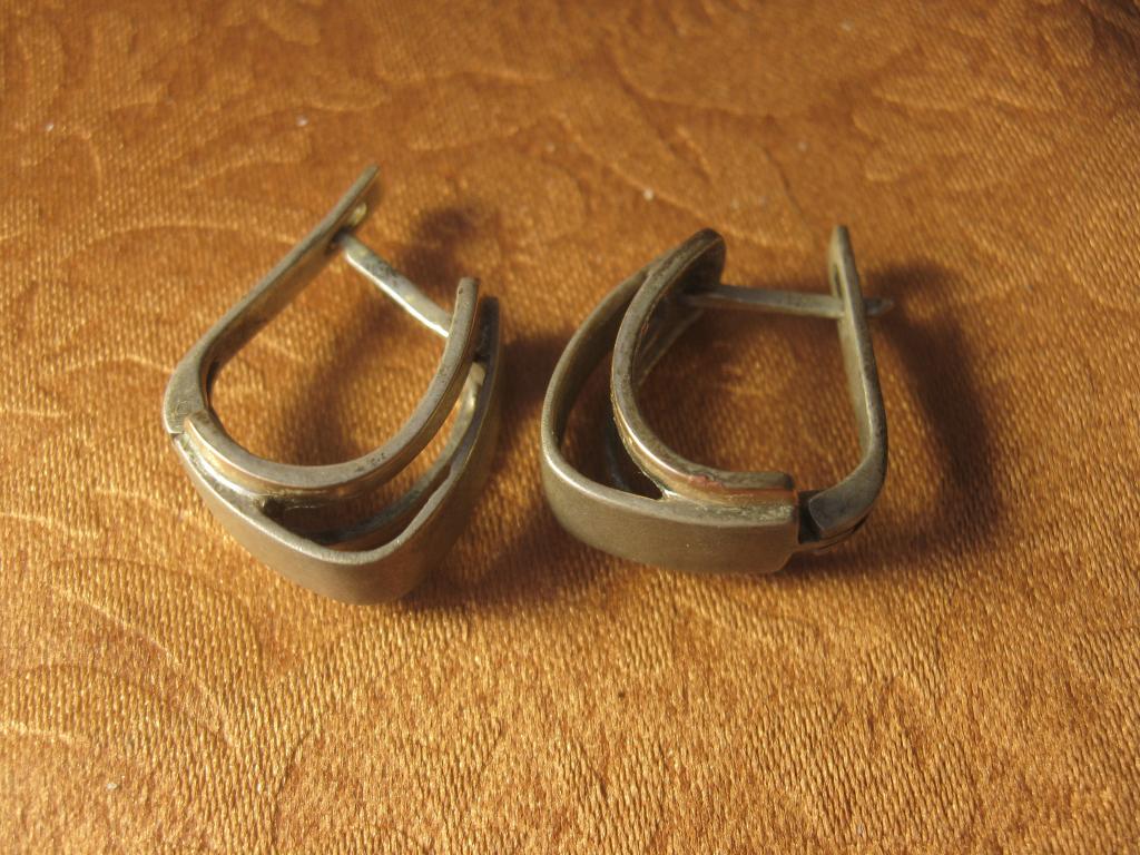 Серебряные серьги, серебро 925 проба, клейма, вес 6 г. (9.25)