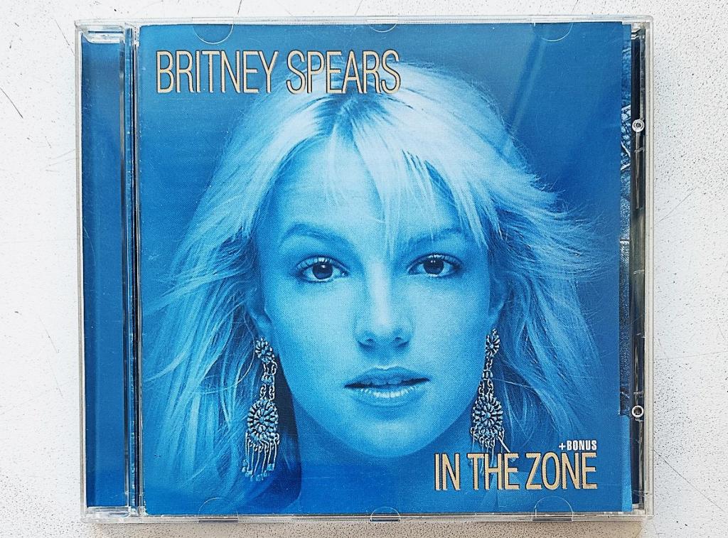 CD, Britney Spears – In The Zone. 2003.
