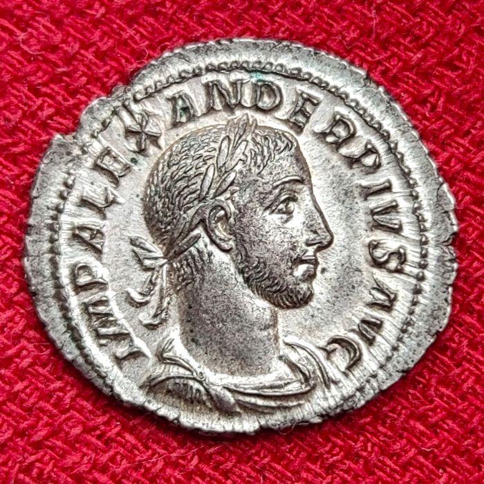 Рим Александр Север денарий SPES PUBLICA ЛЮКС