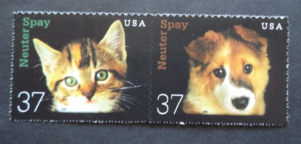 США  2002 г.  Фауна . Кошка . Собака . самоклейки  **  л.69