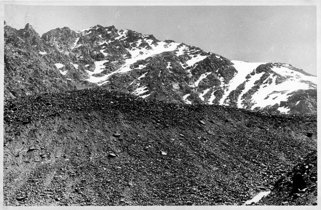 1987 Фотография. Кавказ (23) Баксанское ущелье. Горы. 10х15 см