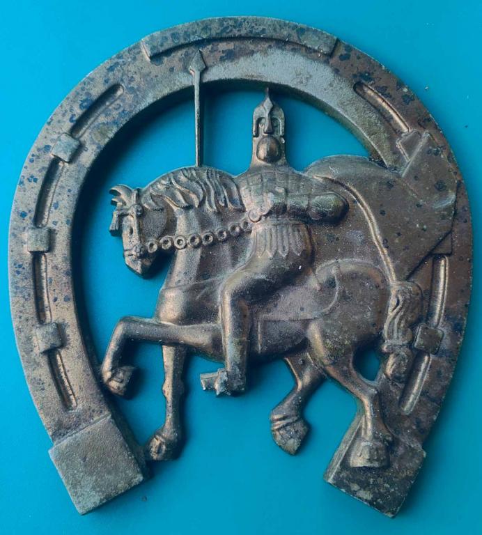 панно подкова. литьё. дёшево. в коллекцию или на дверь.