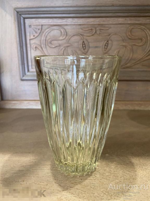 Ваза для цветов. Граненая ваза СССР.