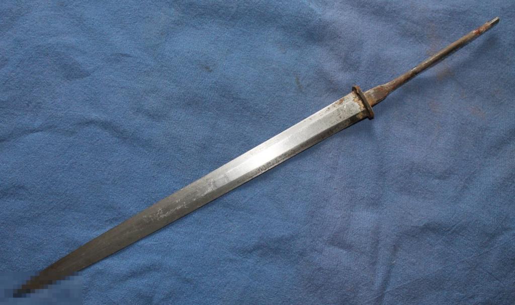 Клин от пехотного кортика.