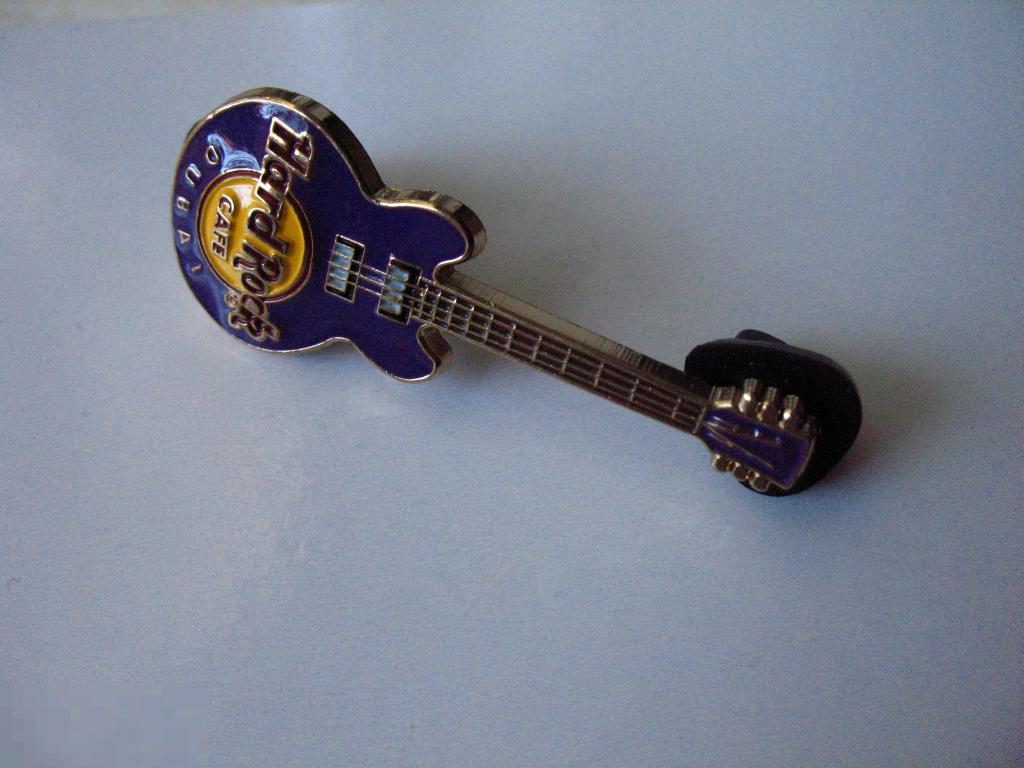 Значок Hard Rock Cafe Dubai Хард-Рок Кафе Дубай гитара 3D