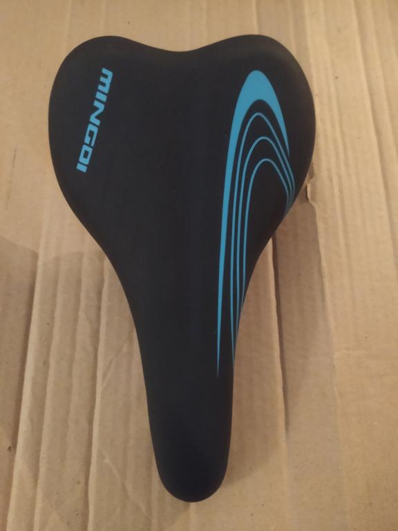 Седло для велосипеда  Новое с замком 