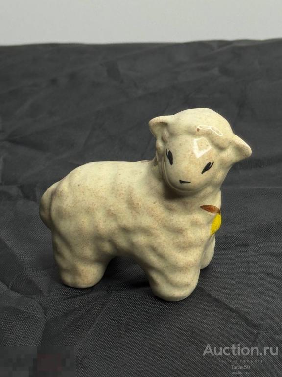 Статуэтка Овечка. Фарфор, СССР, винтаж, ручная роспись