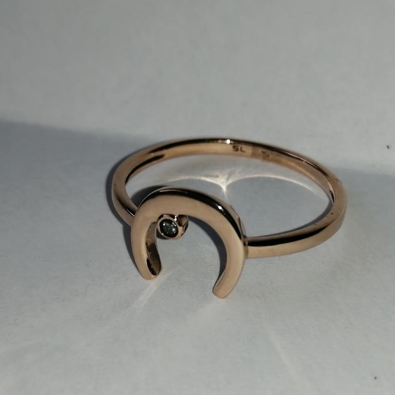 Кольцо золото Подкова 585 проба бриллиант. Размер 17.5