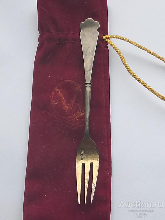 Вилка Вилочка для фруктов (десертная). Серебро 84 Позолота. С чехольчиком. Отличное состояние.