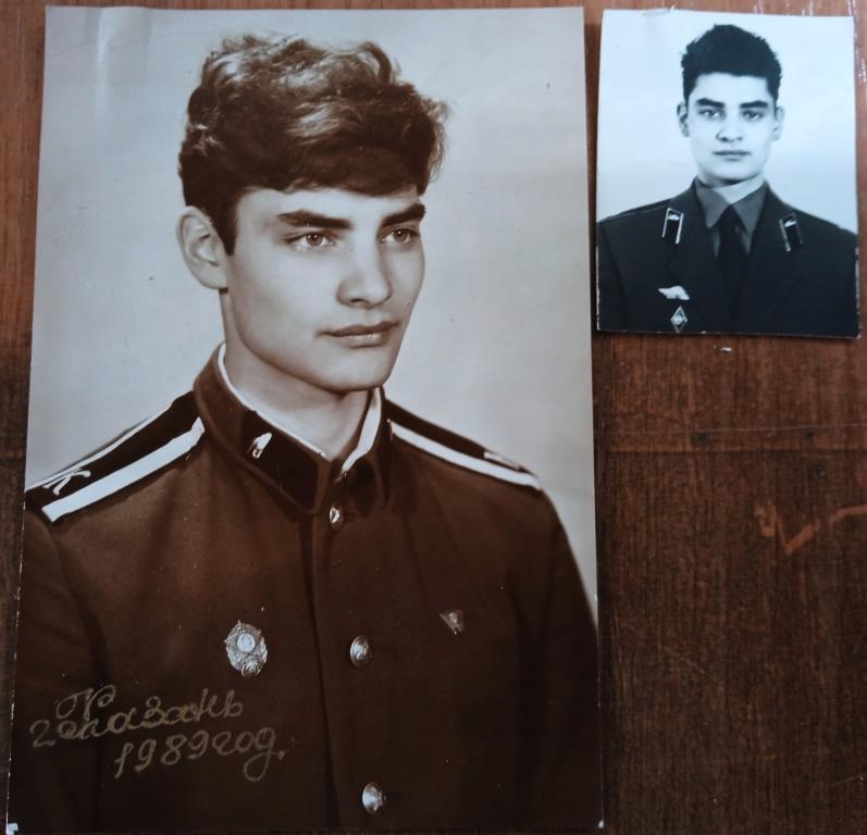 Два фото на одного. 1989 и 1990.