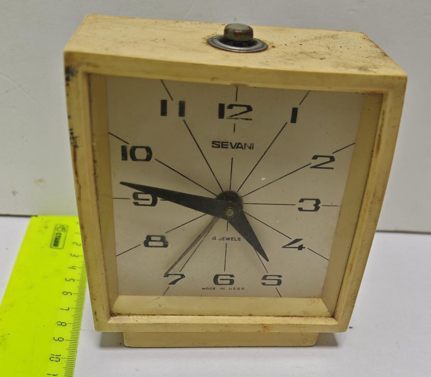 часы будильник Sevani 4 камня Севани