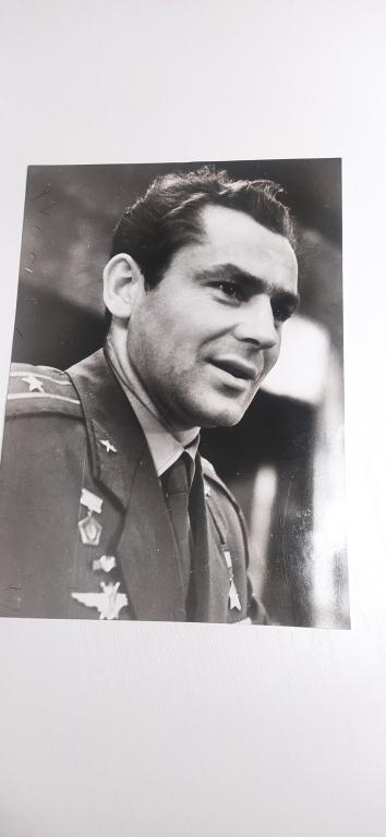 ФОТОГРАФИЯ . 1960 гг.  КОСМОНАВТ  ГЕРМАН ТИТОВ