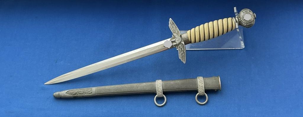 Кортик Люфтваффе 2 модели. Производитель -E & F. HORSTER. SOLINGEN. №142