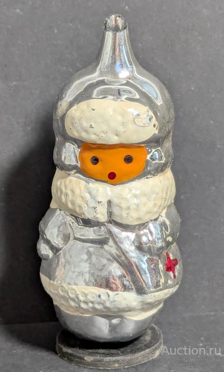 Елочная игрушка Санитарка девочка в шубке