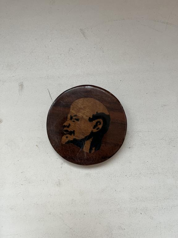 Настольная медаль В.И.Ленин 100 лет.