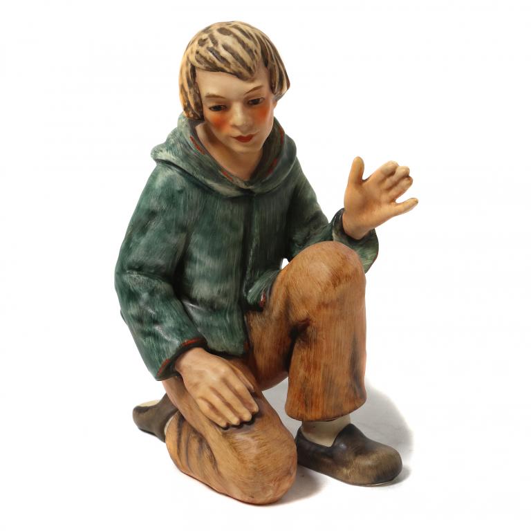 Фарфоровая фигура "Пастух на коленях". Goebel