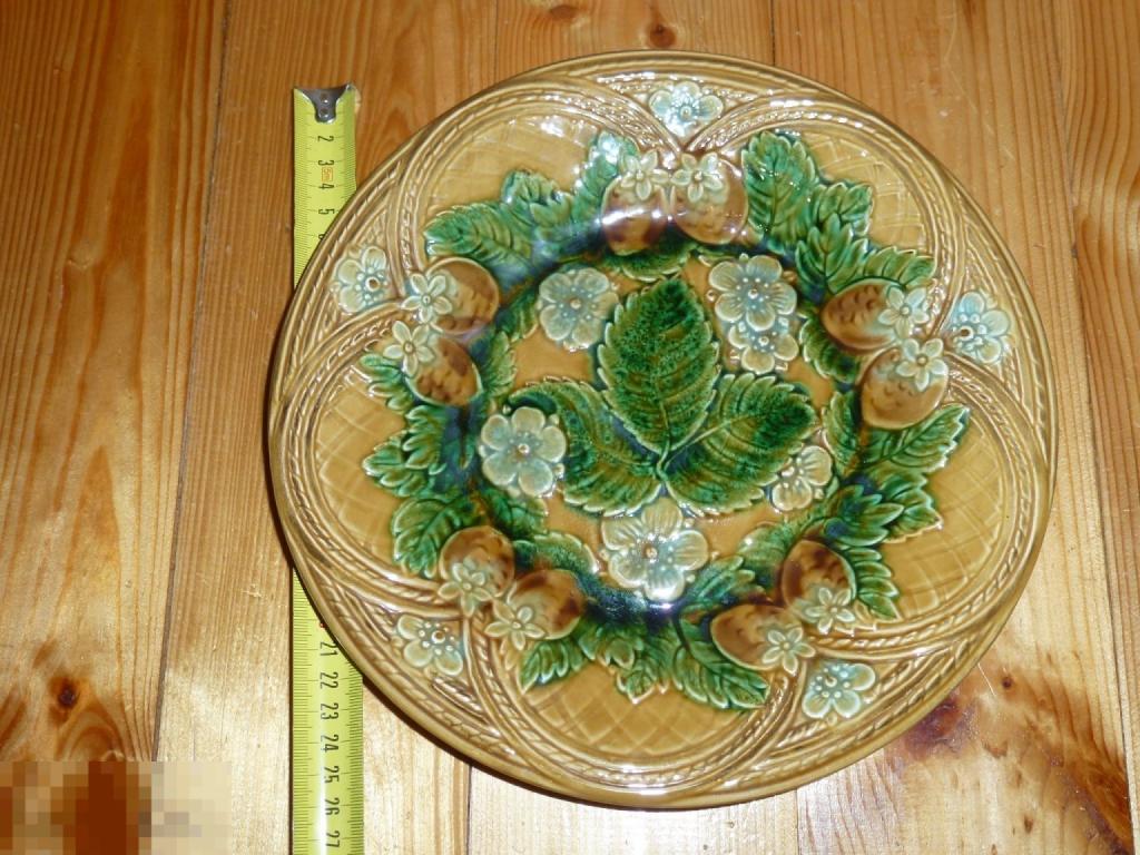 НАСТЕННАЯ ТАРЕЛКА ЗЕМЛЯНИКА ЗИК КОНАКОВО