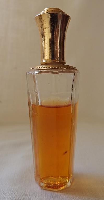 Флакон. Духи Madam Rochas (?). 13 мл