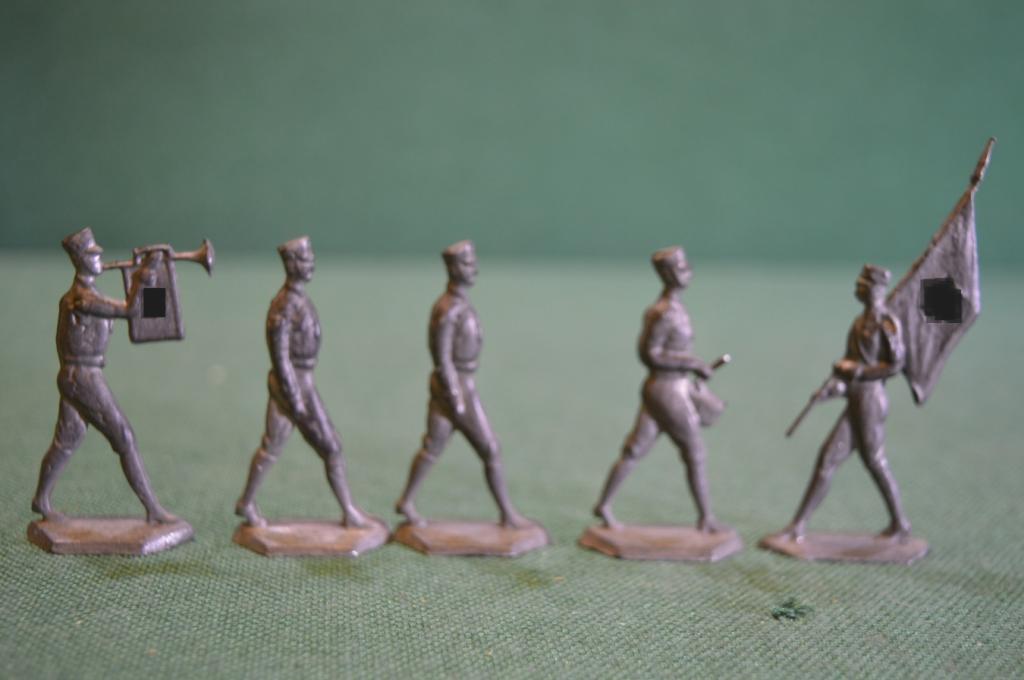 Солдатик оловянный. RAD. Трудовой фронт. Набор 5 шт. Германия. Рейх. 1940е.