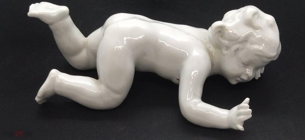 ФАРФОРОВАЯ СТАТУЭТКА "ПУТТИ" 1960-е гг ГЕРМАНИЯ