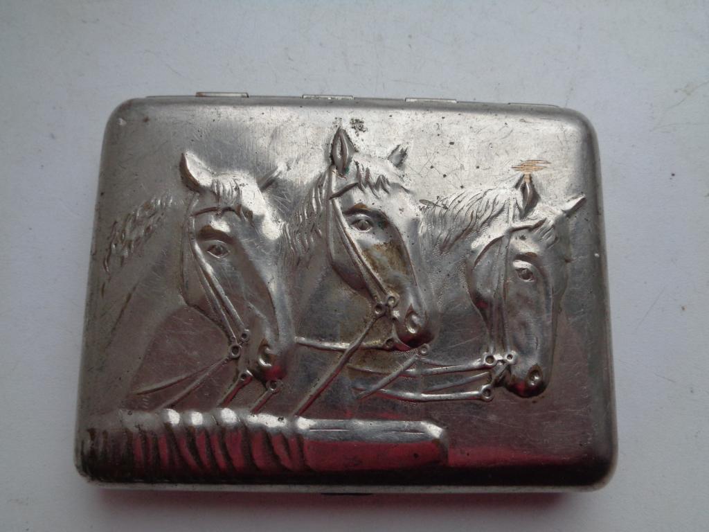 портсигар Тройка,латунь в никеле СССР.