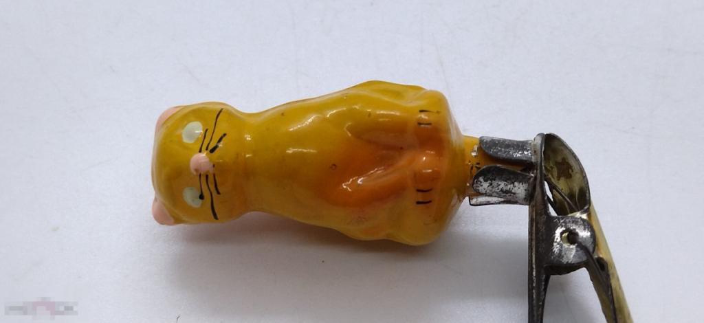 ЁЛОЧНАЯ -ИГРУШКА .МИНИ  КОШКА МУРЁНКА  "Серебряное копытце" СССР Стекло.