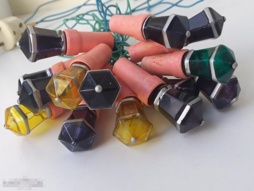 ЁЛОЧНАЯ ГИРЛЯНДА. ПОЛЬСКИЙ ФОНАРИК   СССР. 14 ФОНАРИКОВ  РАБОЧАЯ!