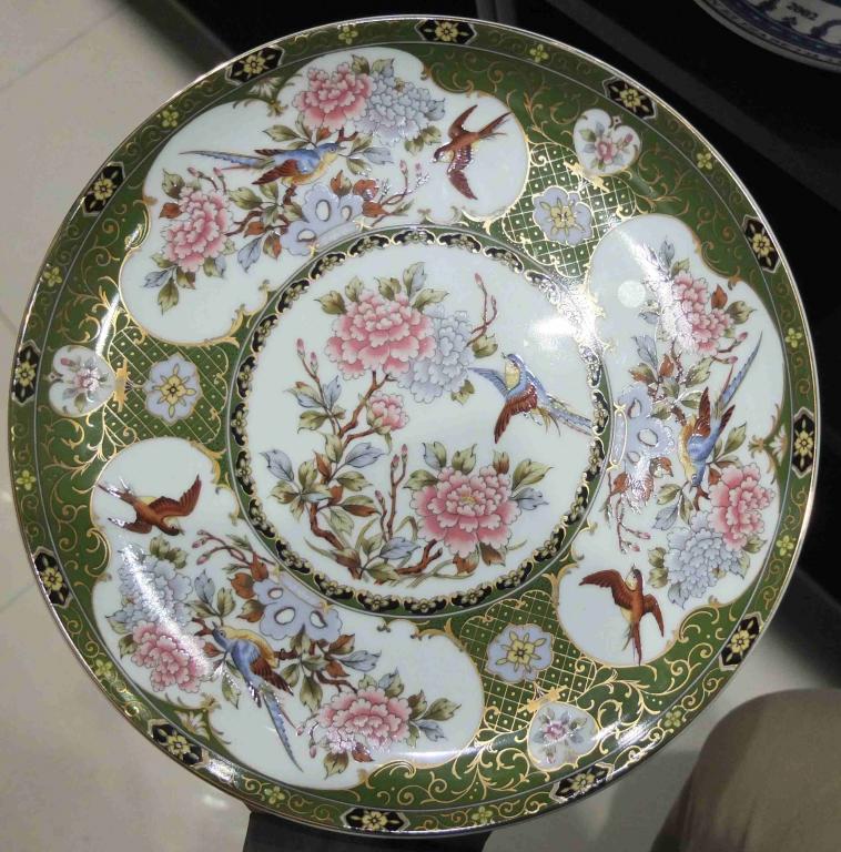 фарфоровая тарелка китайская  с птичкой и цветами, коллекционная, старый Китай