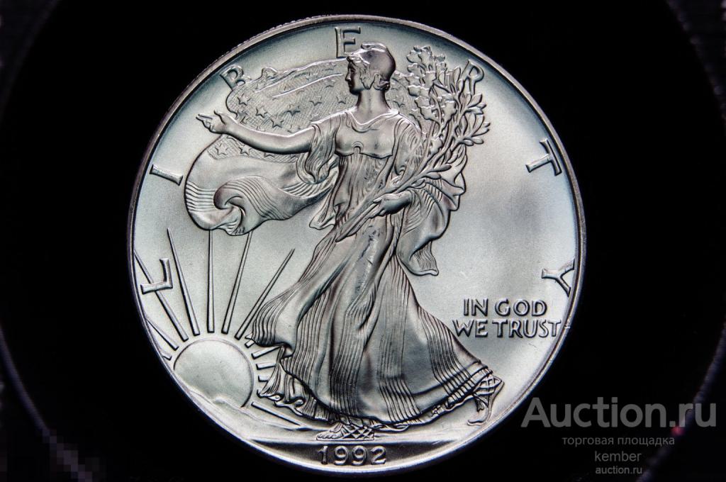 в коллекцию шагающая свобода США 1 доллар 1992 UNC серебро 4115