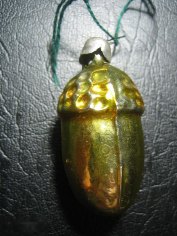 Желудь. Желтый, одноцветный. Елочная игрушка СССР.