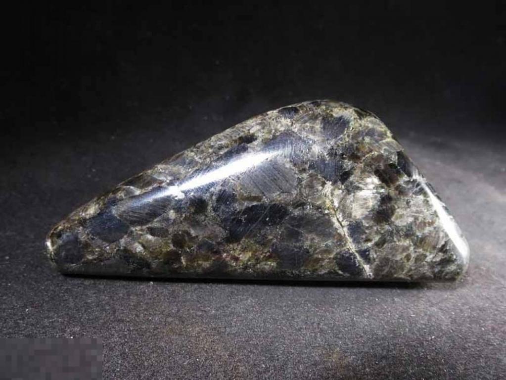 ! ! Бронзит Энстатит 91*40*21мм Галька Рай-из, Полярный Урал Минерал 3579