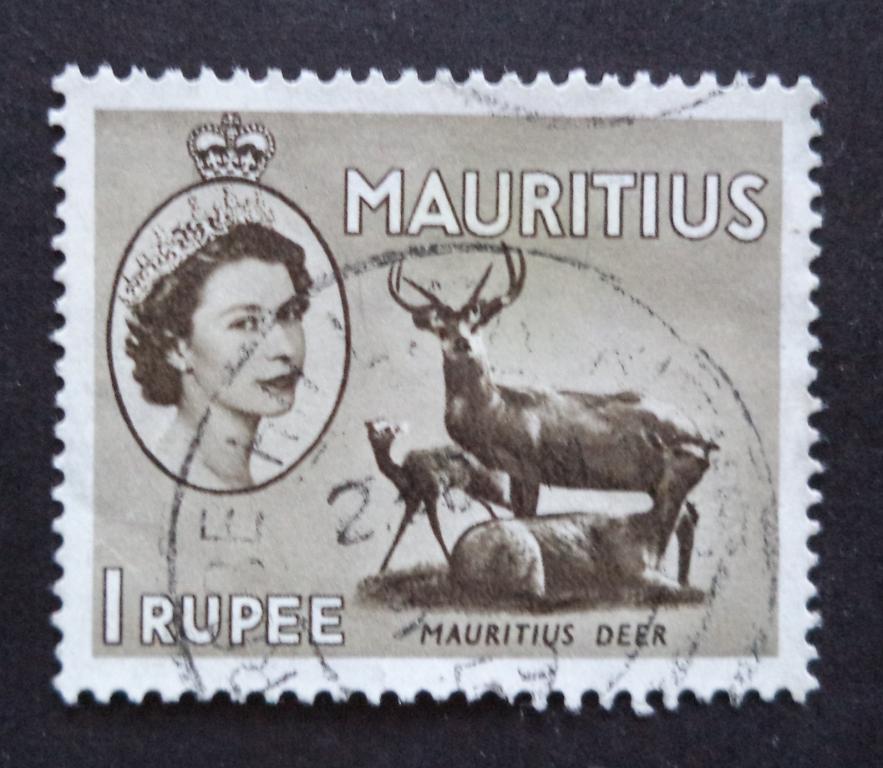 Маврикий 1953 г.  Фауна . Олень   1R.   гаш.   Би.4