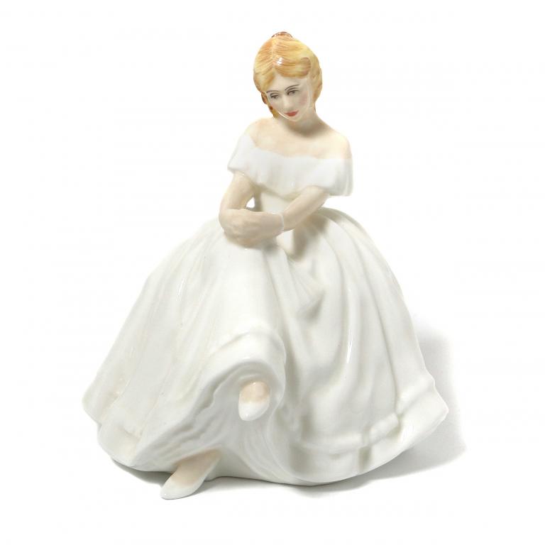 Фарфоровая фигура "Хизер​". Royal Doulton