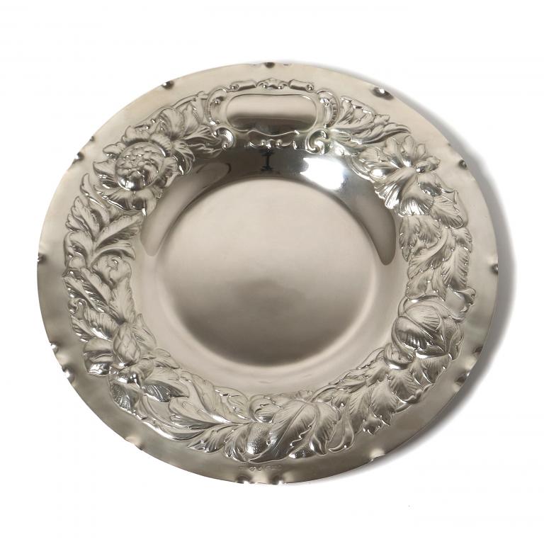 Серебряное блюдо для ягод. Швеция, 1937 год