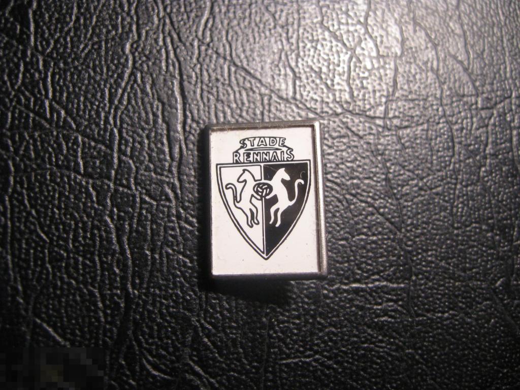 STADE RENNAIS. Футбольный Клуб. Cиталл, эмблема. Футбол. Спорт.