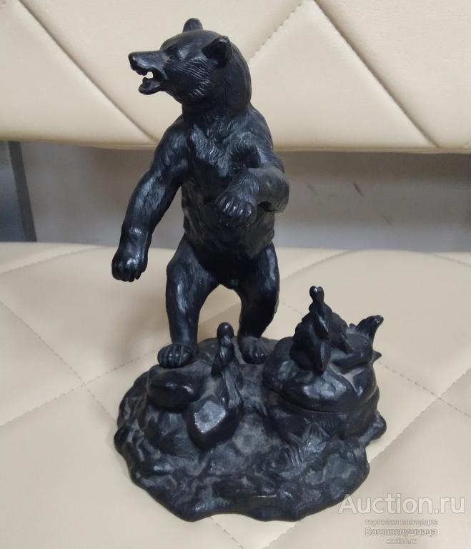 Чернильный прибор.  Медведь на задних лапах .  Чугун. Касли. СССР.