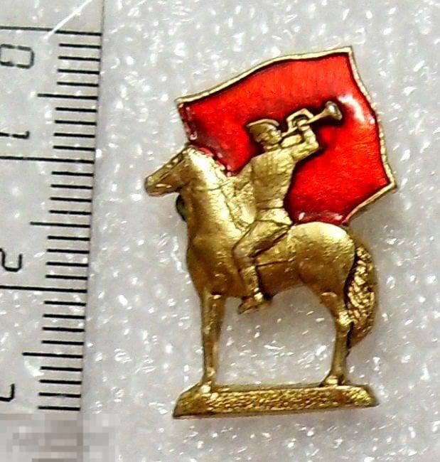 БУДЕНОВЕЦ ЗНАМЕНОСЕЦ. всадник на коне ГОРНИСТ комсомол 3РК люкс!!!