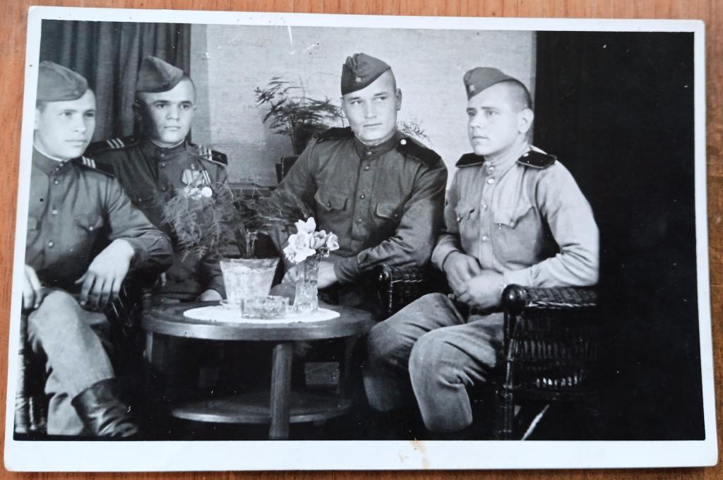 Фото. Сержанты и красноармейцы. 1946. ГСОВГ