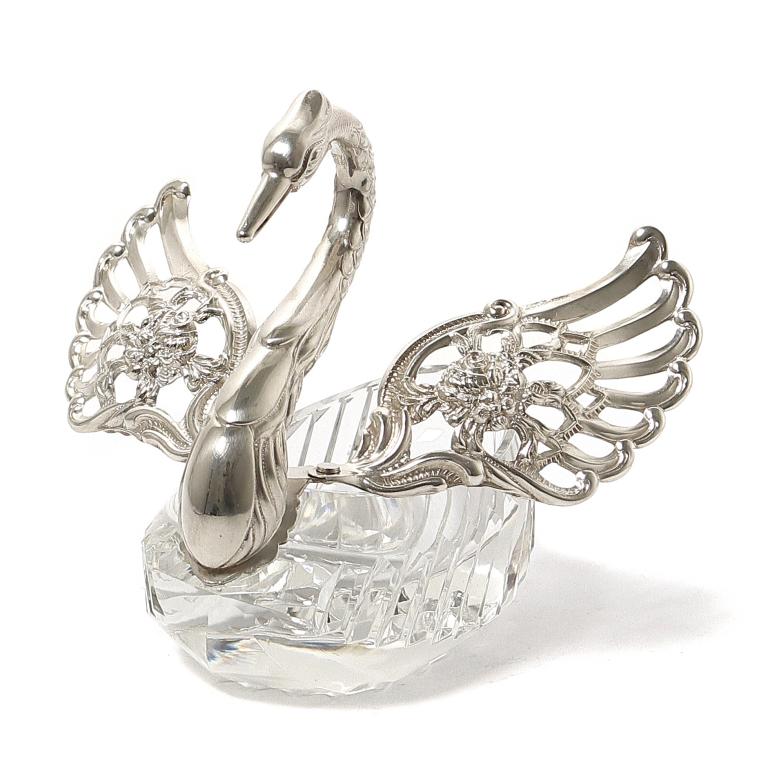 Ваза в виде лебедя. Стекло, серебро. Германия