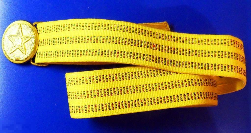 РЕМЕНЬ ОФИЦЕРСКИЙ парадный СССР бляха пряжа б/у 1Шк !!!