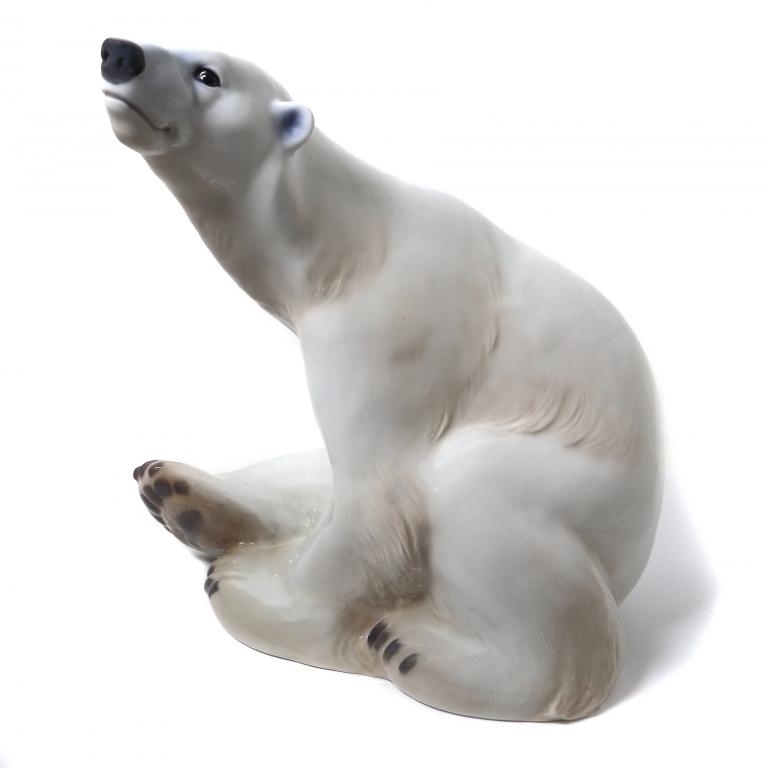 Фарфоровая фигура "Белый медведь". Bing & Grondahl.