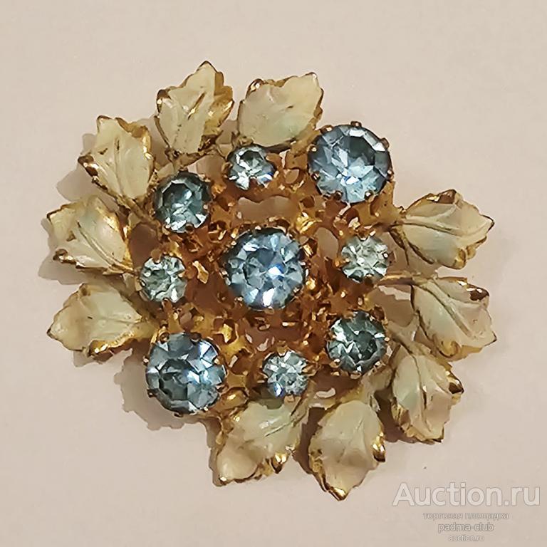 Брошь Букетик с голубыми  кристаллами  и эмалью, Австрия.