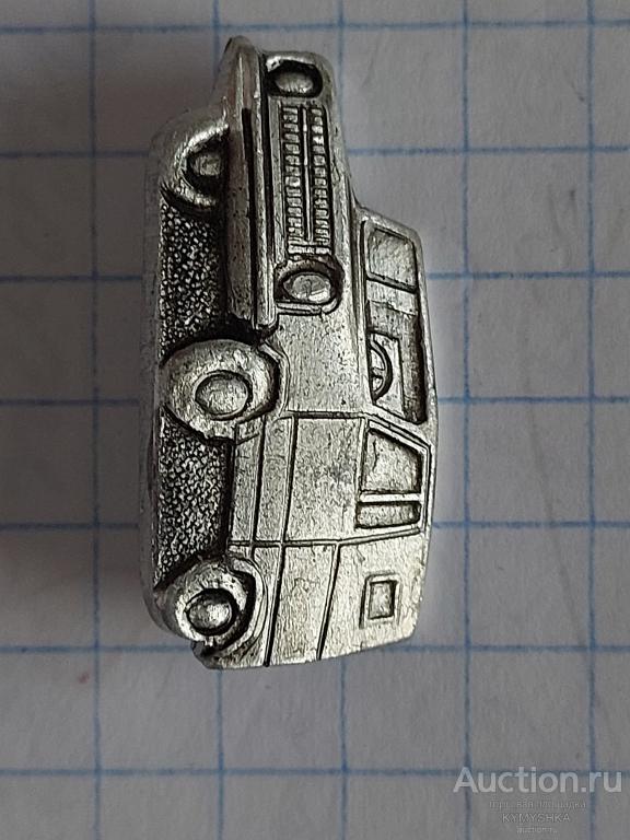 Значок автомобиль ЗАЗ  969 В машина техника история