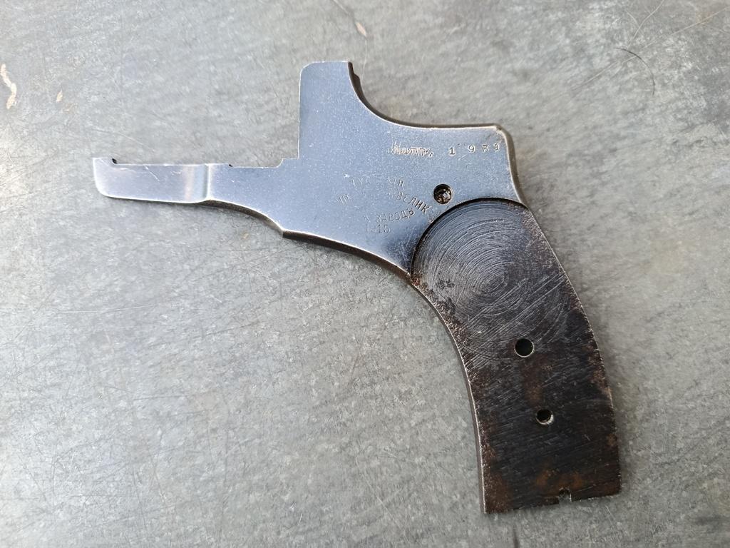 Боковая крышка на Наган 112