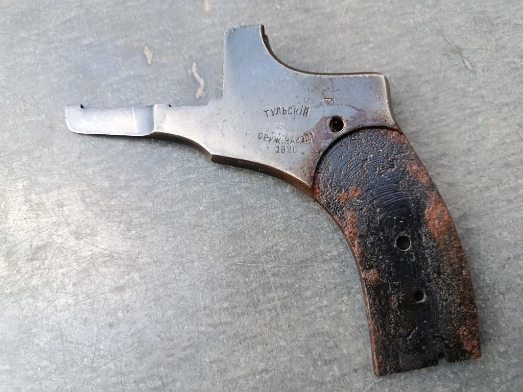 Боковая крышка на Наган 103