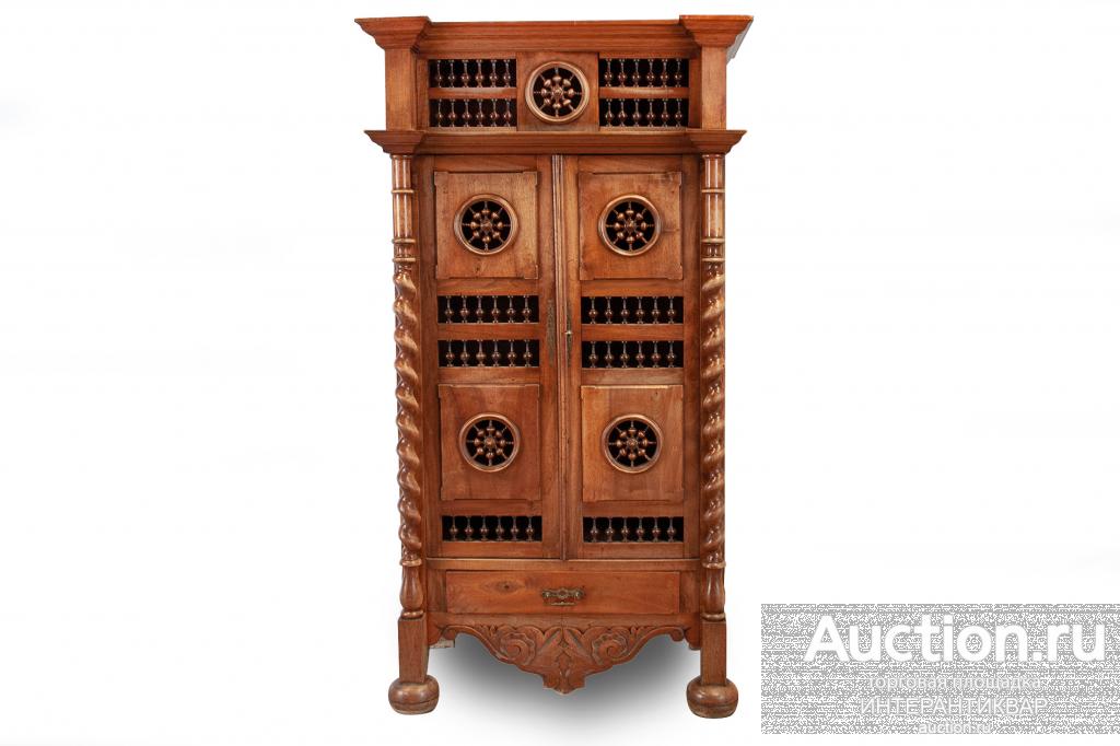 Антикварный шкаф для одежды 15АС014