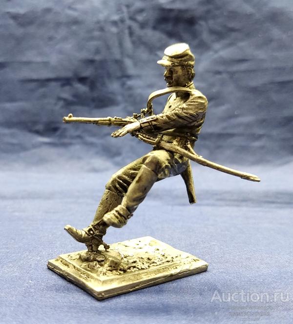 CW-011 Оловянная миниатюра Падающий кавалерист в кепи, 54 мм