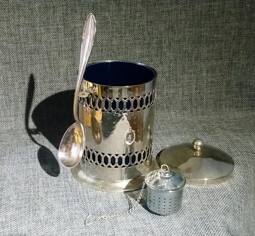 Винтажная чайница +ложка+ситечко
