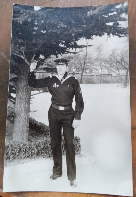 Фото. Матрос 61-го отдельного Киркенесского Краснознамённого полка морской пехоты СФ.