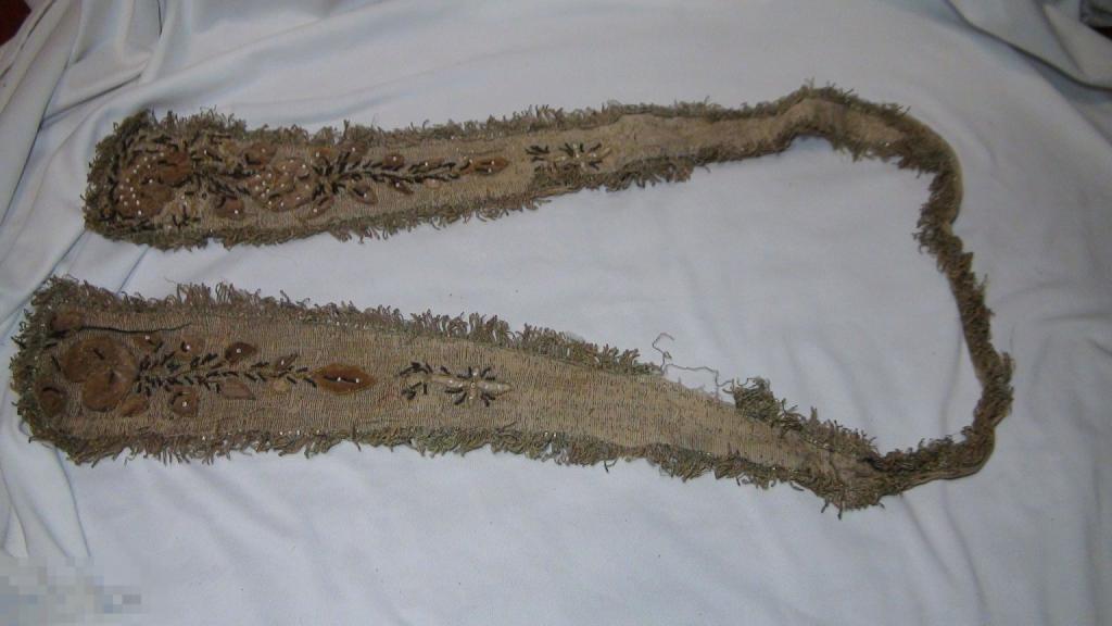 Старинное шитье , одежда священника? 155см